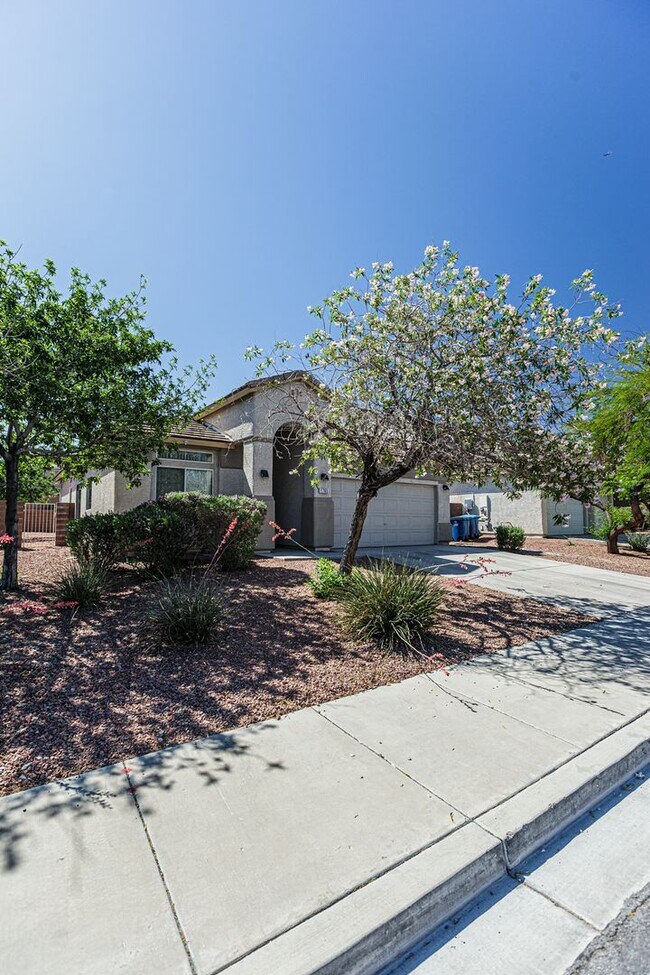 Building Photo - 1765 Baja Ln