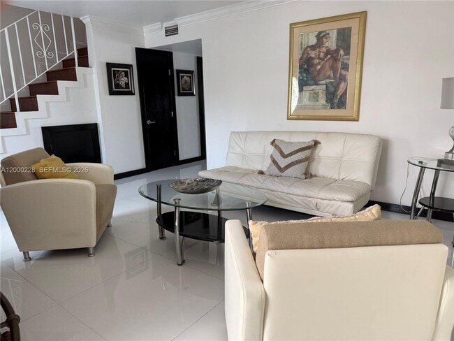 Building Photo - 13505 NE 23rd Ct