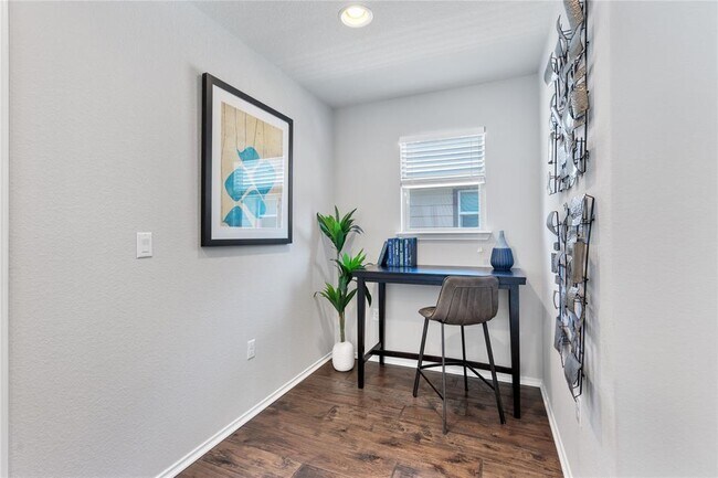 Building Photo - 10423 Turnbull Loop