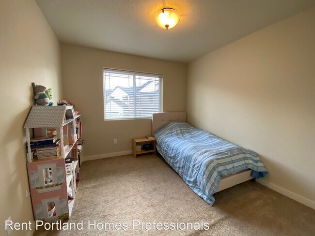 Building Photo - 4 br, 2.5 bath House - 10868 SW Stockholm ...