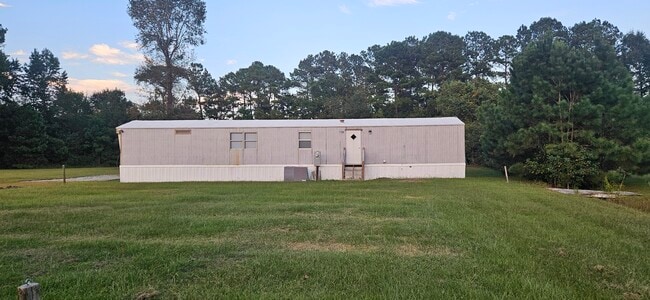 Building Photo - 1788 US-258