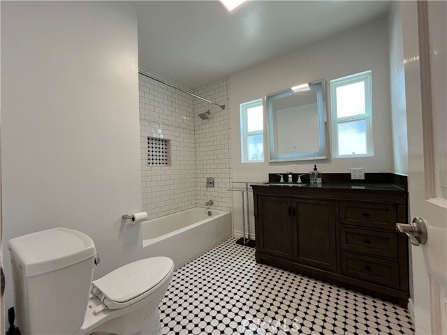 Building Photo - 5710 Jumilla Ave