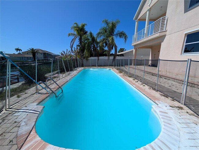 Building Photo - 7436 Islander Ln