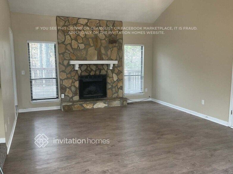 Building Photo - 2055 Brookstone Ct