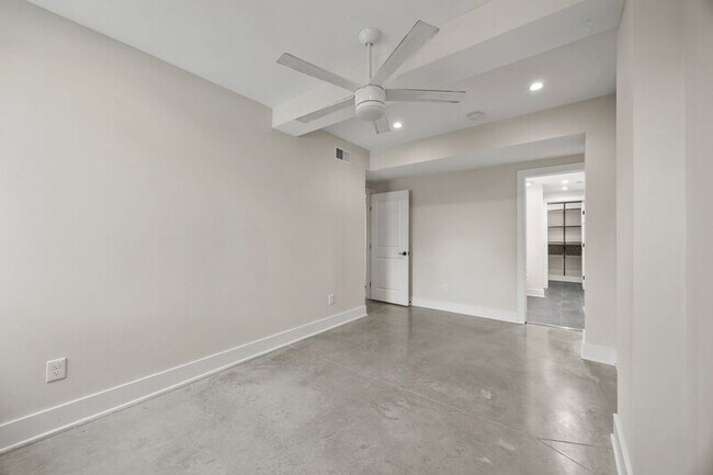 Building Photo - 1185 Gustavus Ln