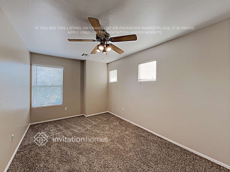 Building Photo - 4134 E Baylor Ln