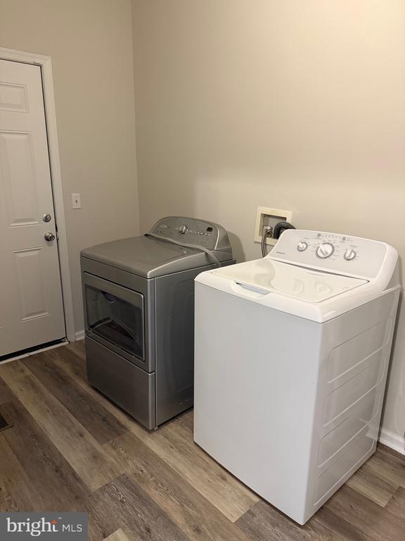 Building Photo - 6407 Sunset Rd