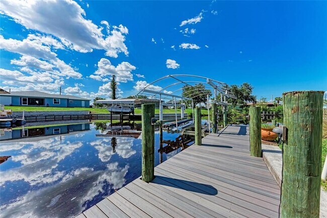 Building Photo - 27192 San Marino Dr