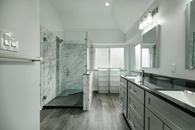 Building Photo - 10205 Open Gate Dr