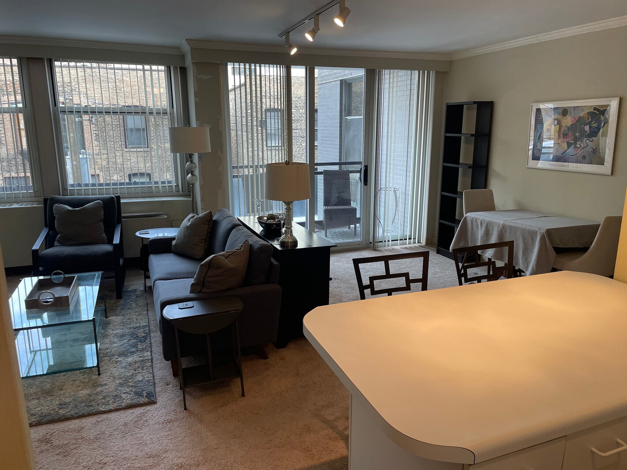 Building Photo - 30 E Elm St