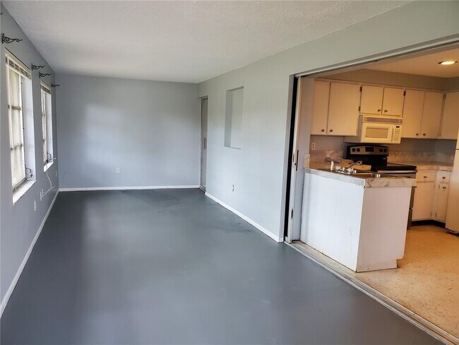 Building Photo - 4626 Hunter Ridge Dr