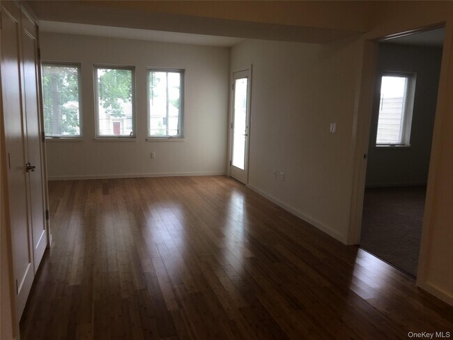 Building Photo - 3 Seitz Terrace