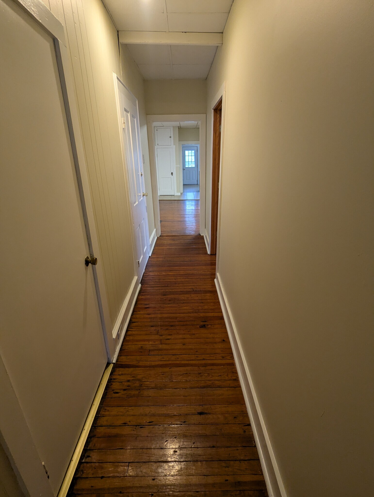 Building Photo - 2679 Riverside Dr