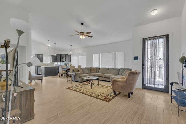 Building Photo - 14800 Sam Garcia Ave