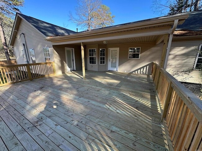 Building Photo - 15315 Birch Dr