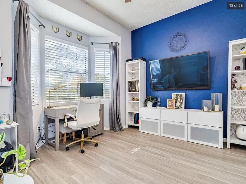 Building Photo - 2131 Cervin Blvd