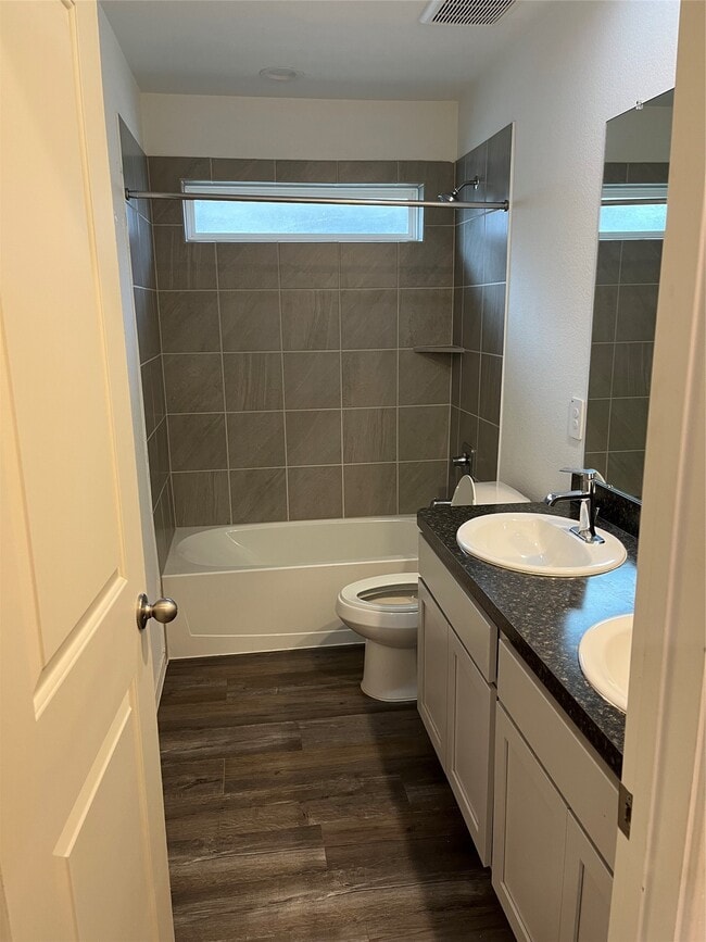 Building Photo - 24203 Saddlestone Green Dr