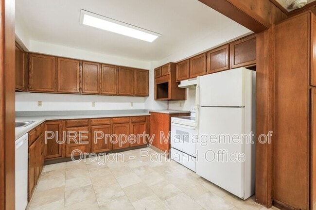 Building Photo - 2931 SE 119th Ave
