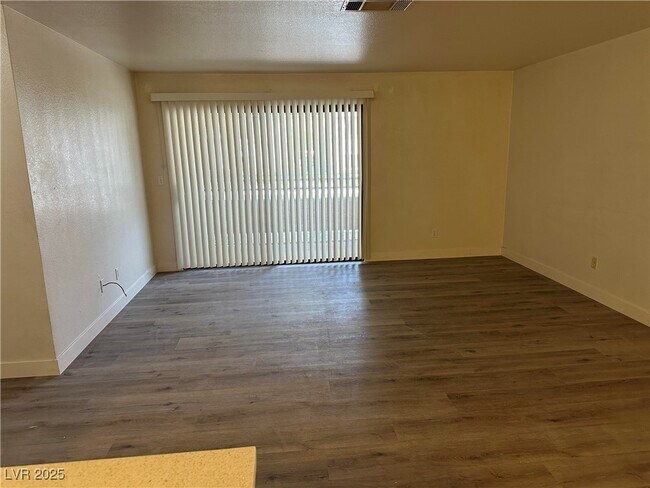 Building Photo - 5151 S Lindell Rd