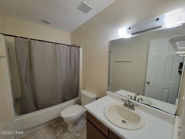 Building Photo - 866 Premier Dr