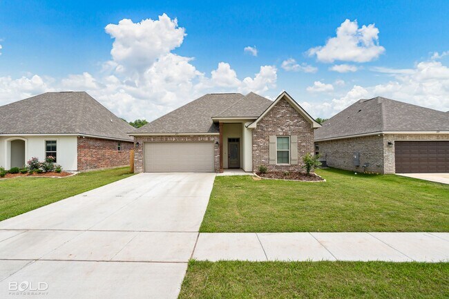 Building Photo - Beautiful 3 bedrooms 2 bathrooms