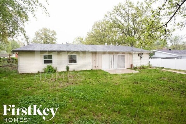 Building Photo - 4940 Marchwood Dr