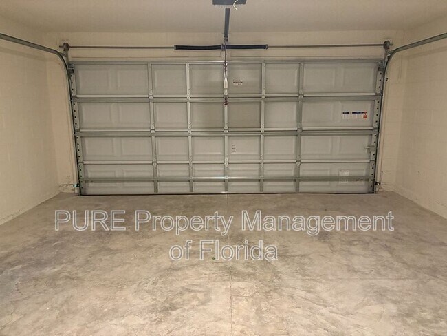 Building Photo - 2383 NW 22nd Ct