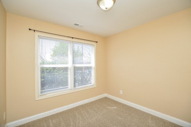 Building Photo - Townhome in Old Town Rock Hill | 3 Bed | 2 Bath | $1,695