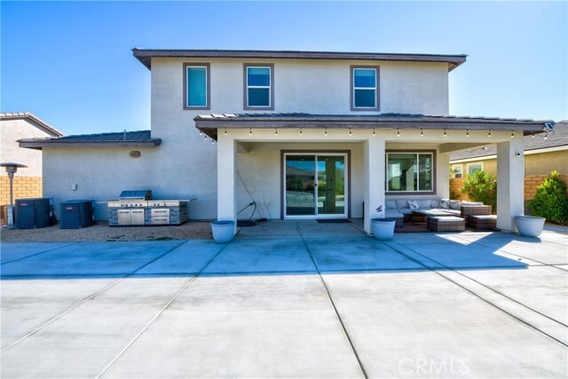 Building Photo - 50105 Rocamora St