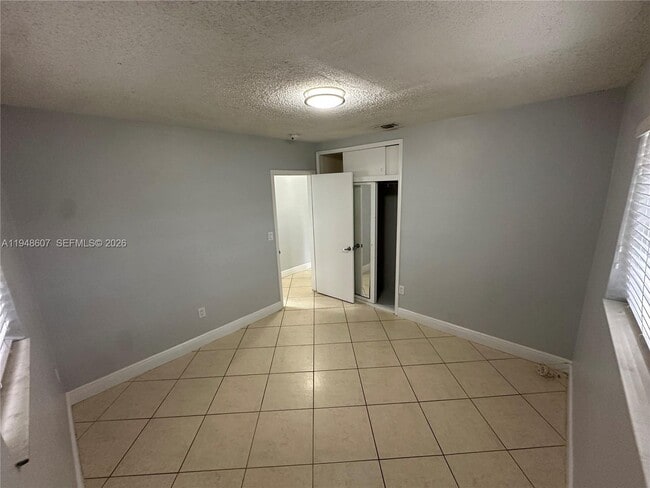 Building Photo - 7860 SW 16th St