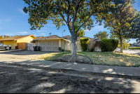 Building Photo - 1654 Hemlock St