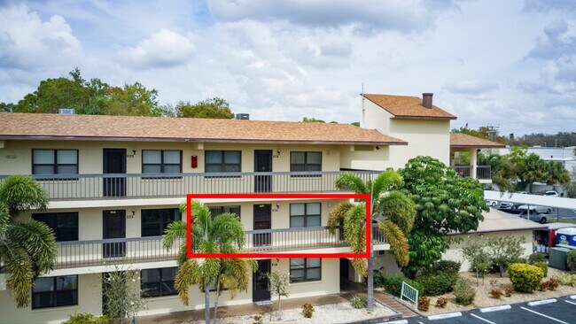 55+ community - 305 30th Ave W