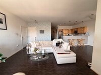 Building Photo - 106 Community Way