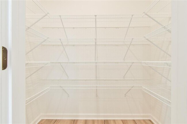 Building Photo - 2350 Whistler Wy NE