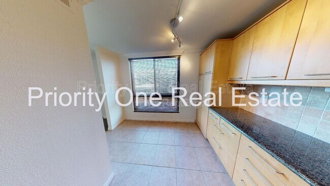 Building Photo - 3939 Illinois St