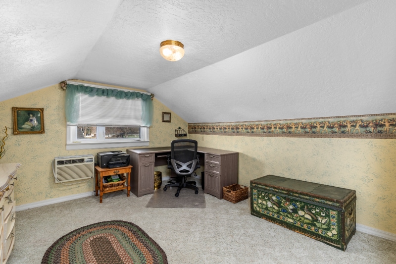 Building Photo - 1204 Avenue E