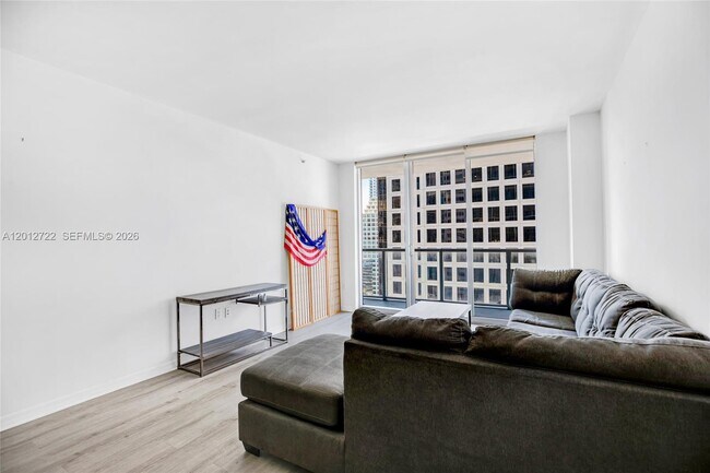 Building Photo - 500 Brickell Ave