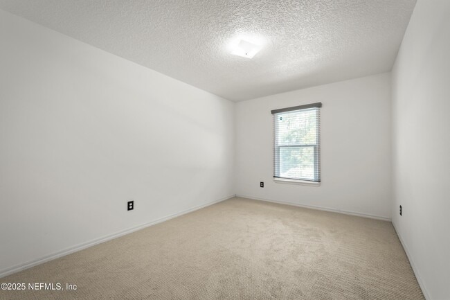Building Photo - 5392 Heronview Ct