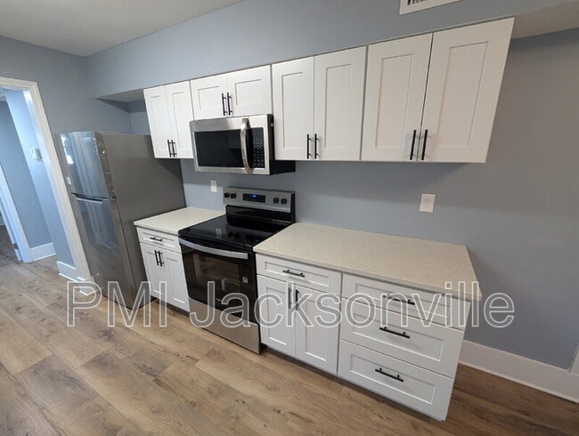 Building Photo - 7069 Perke Dr