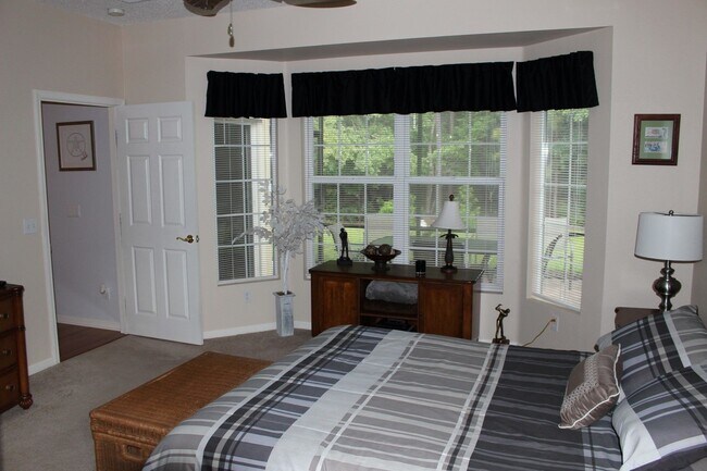 Building Photo - 149 Lazy Daisy Dr