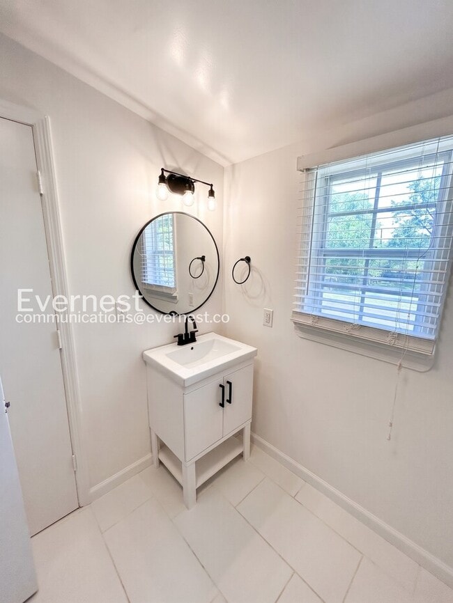 Building Photo - 142 Gordon Terrace