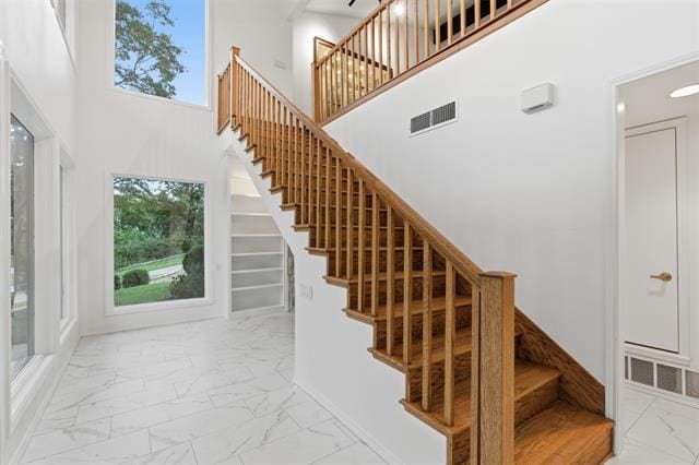 Building Photo - 317 Chandler Lake Ct