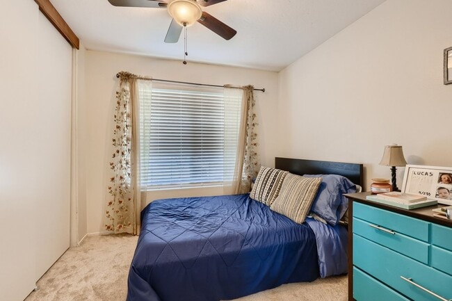 Building Photo - Charming 3-Bedroom, 2-Bath Home in a Cul-d...