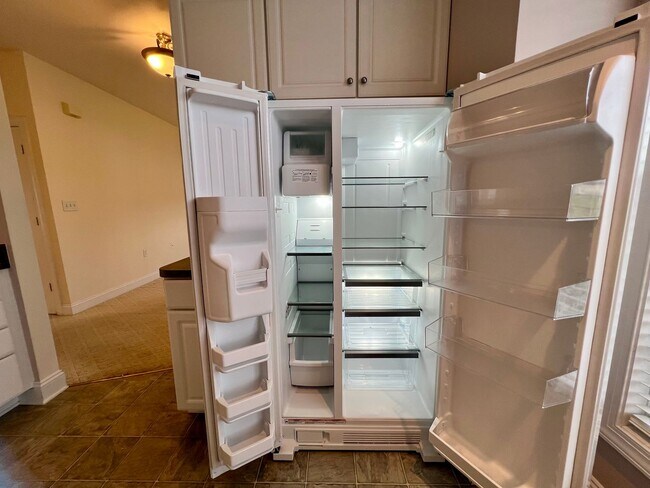 Building Photo - 2 Bedroom Townhouse in Campbell County