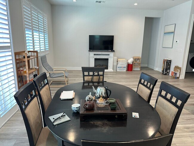 Building Photo - Epic REA - Brighton Landing Village 3 BR/2 BA Home Built in 2022 on 1 Level - Vacaville
