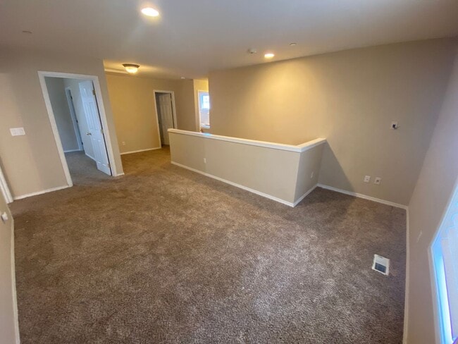 Building Photo - 3 Bedroom Corner Lot DuPont Home