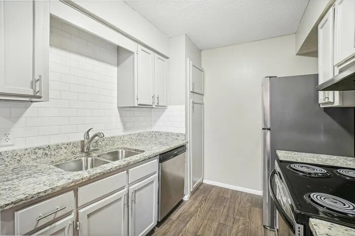 Building Photo - 3008 Sappington Pl