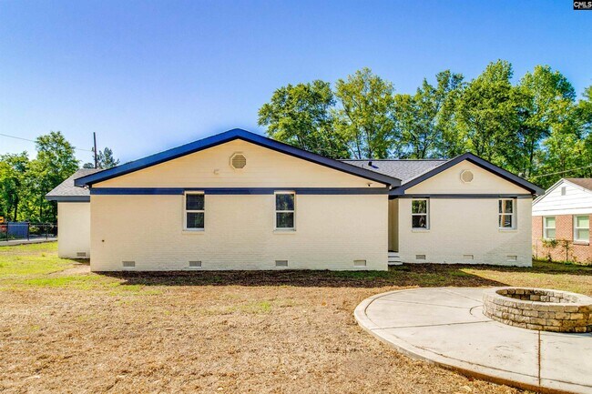 Building Photo - 2327 Willow St