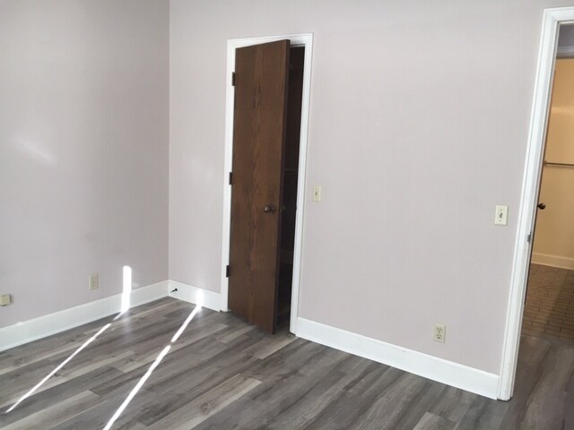 Building Photo - 123 N Locust St