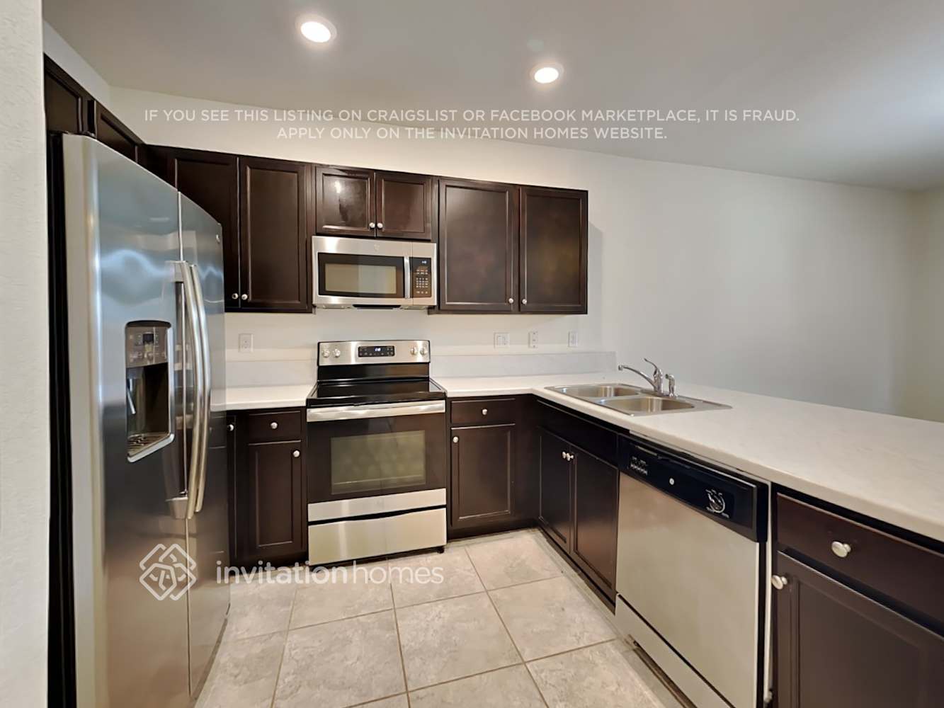 Building Photo - 3353 SE 2nd Ct